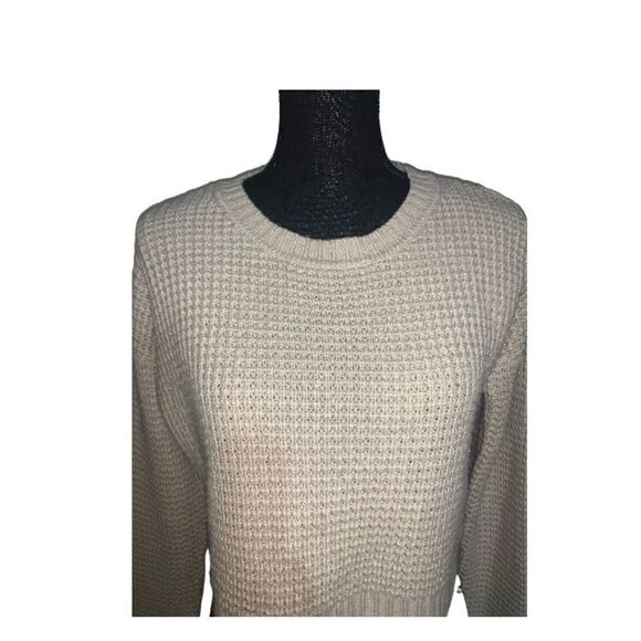 Forever 21 Sweater - Picture 2 of 7